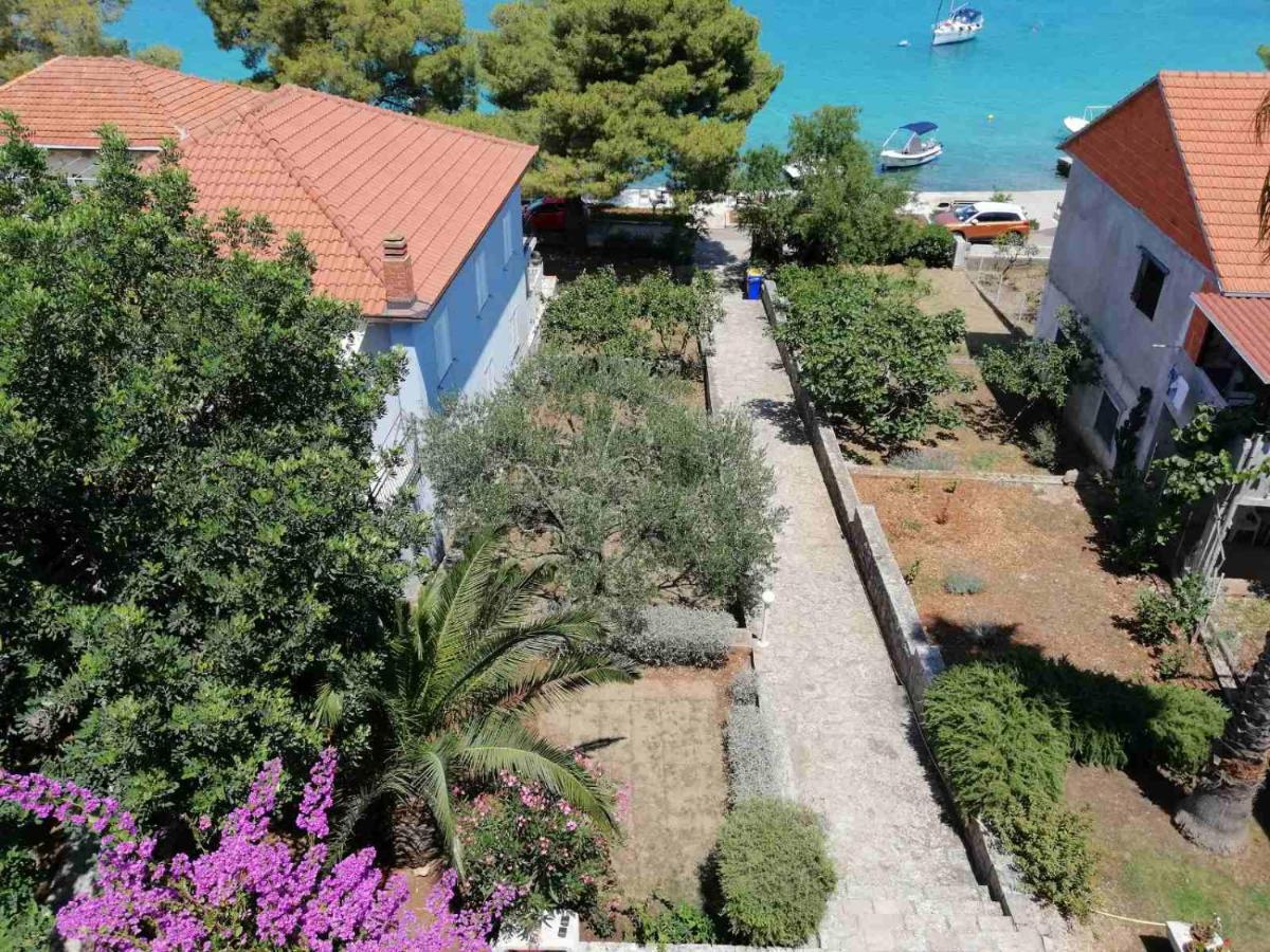 Ceratonia Apartments Lovište Екстериор снимка