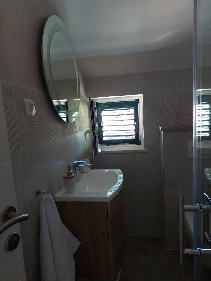 Ceratonia Apartments Lovište Екстериор снимка