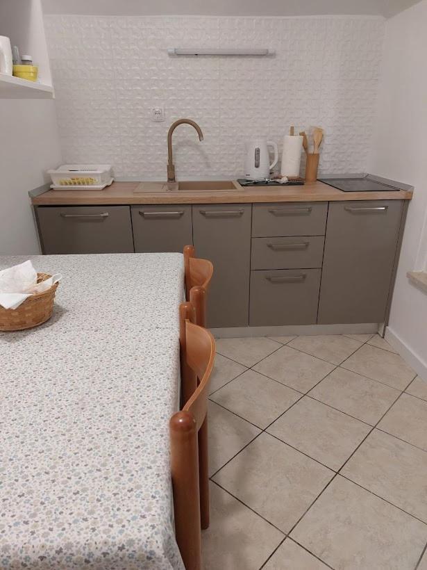 Ceratonia Apartments Lovište Екстериор снимка