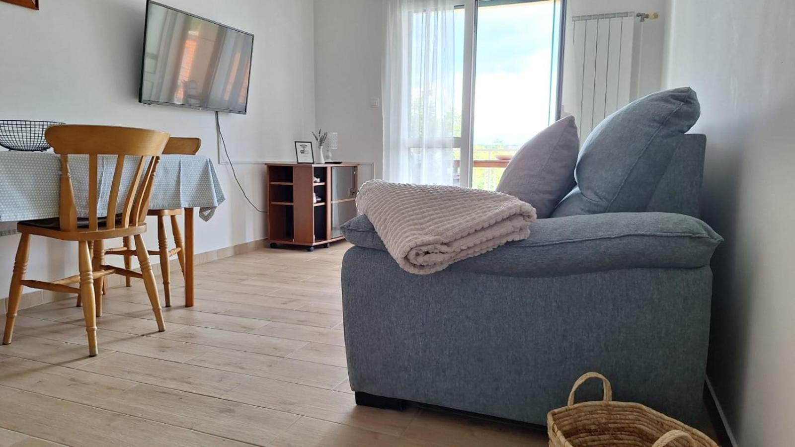 Ceratonia Apartments Lovište Екстериор снимка