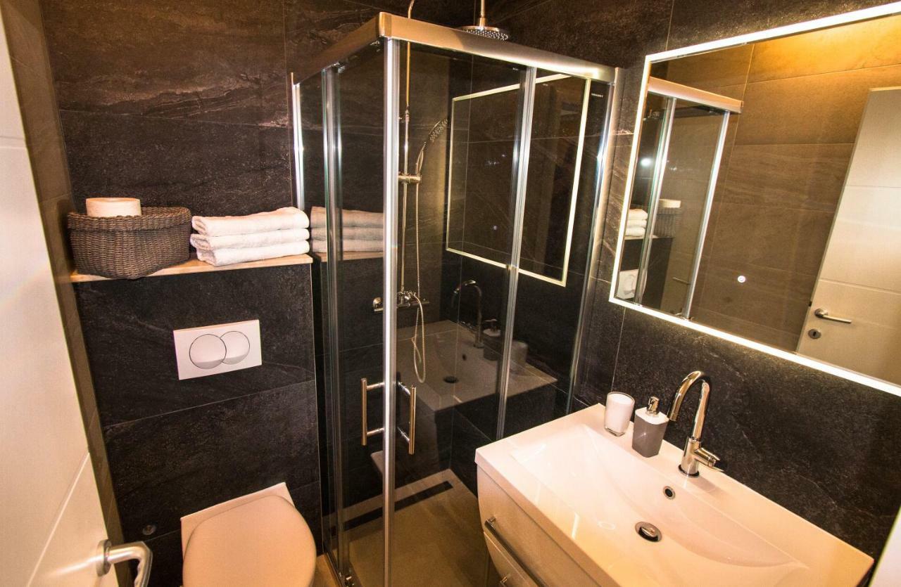 Ceratonia Apartments Lovište Екстериор снимка