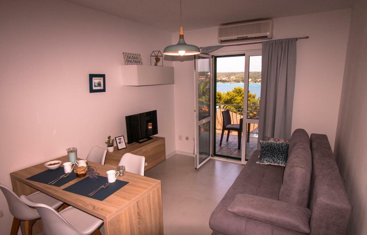 Ceratonia Apartments Lovište Екстериор снимка